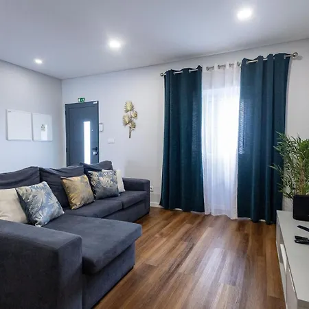 Penzion Guestready - House In The Heart Of The Ocean Ponta Delgada