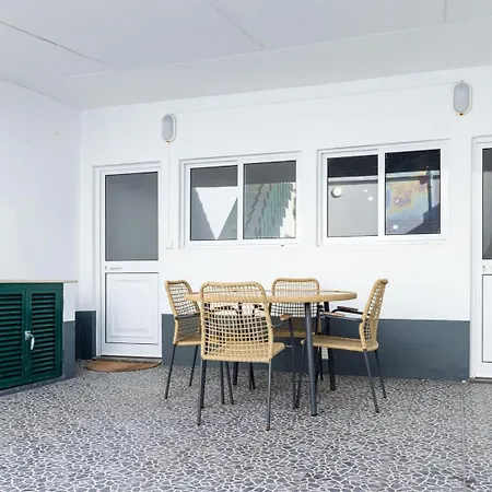 Penzion Guestready - House In The Heart Of The Ocean Ponta Delgada